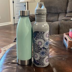Vera Bradley and Mainstay water bottles